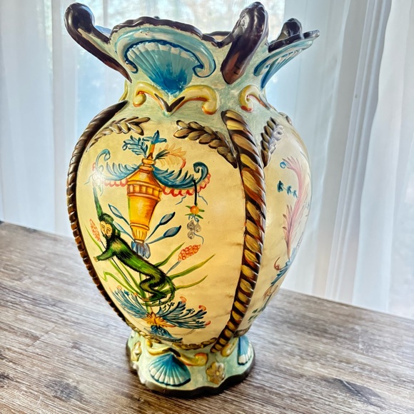 Vintage Italy Hand Painted Urn Yellow Floral Scallop Italian Terracotta Vase - Picture 5 of 10